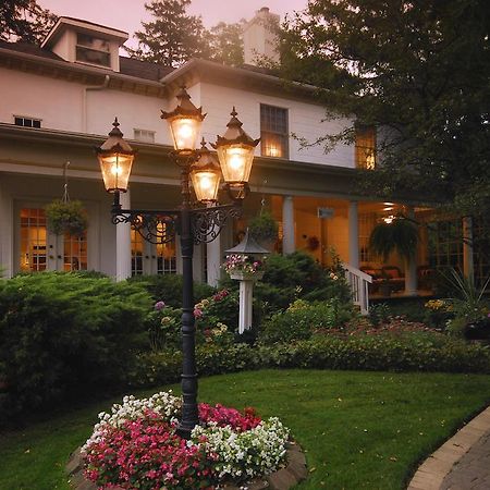 Brockamour Manor Bed And Breakfast 나이아가라온더레이크 외부 사진