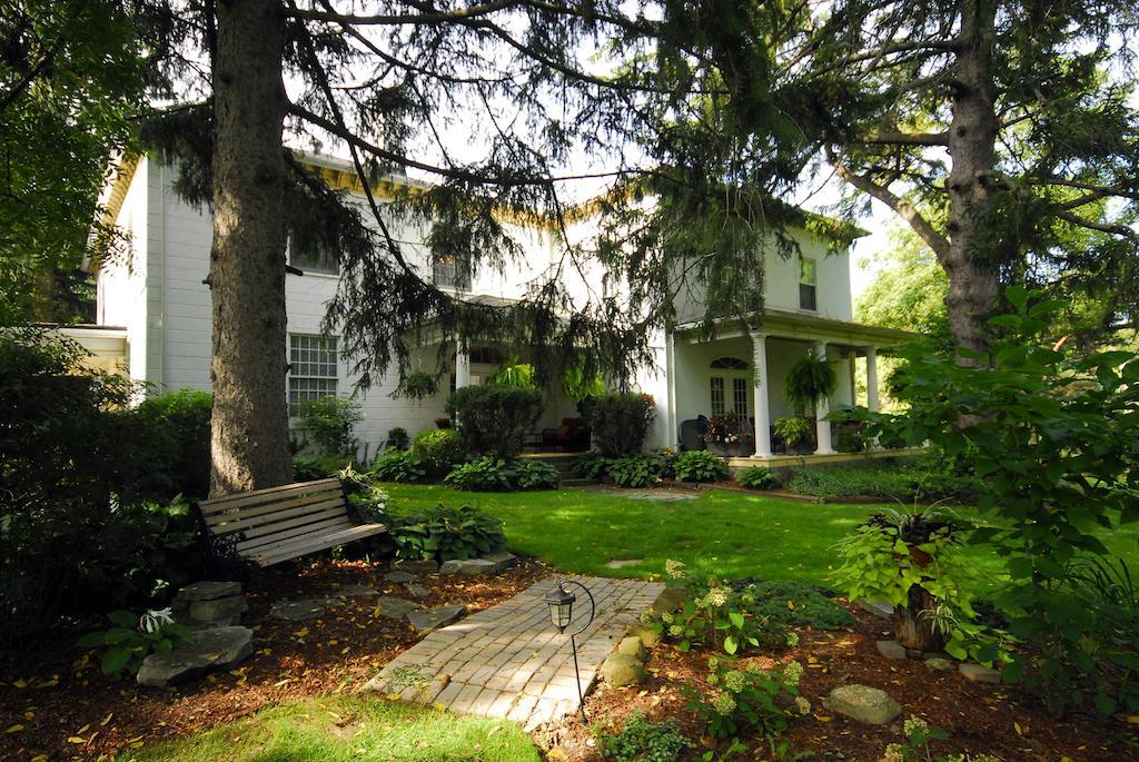 Brockamour Manor Bed And Breakfast 나이아가라온더레이크 외부 사진